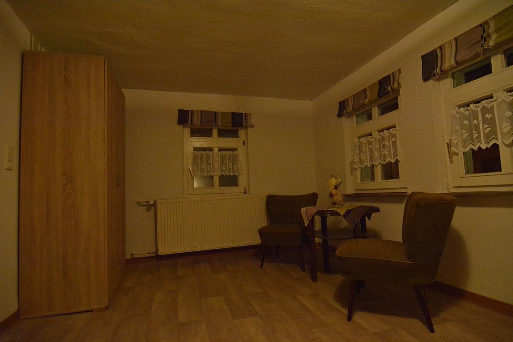 Traditionsgasthof Zum Luedertal Bimbach エクステリア 写真